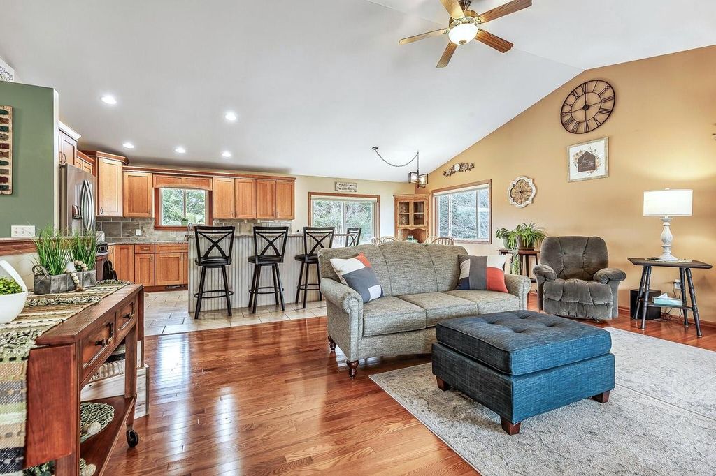 Photo of 518 Midway DRIVE, Reedsburg, WI 53959 (MLS # 1952928)