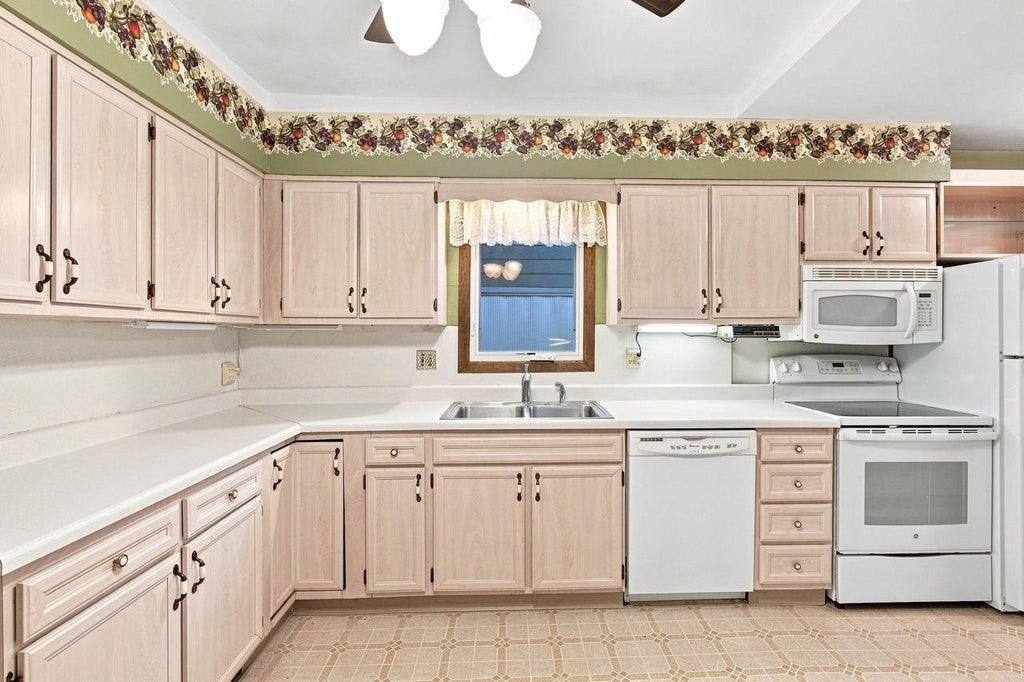 Photo of 54 S Marquette STREET, Madison, WI 53704 (MLS # 2031115)