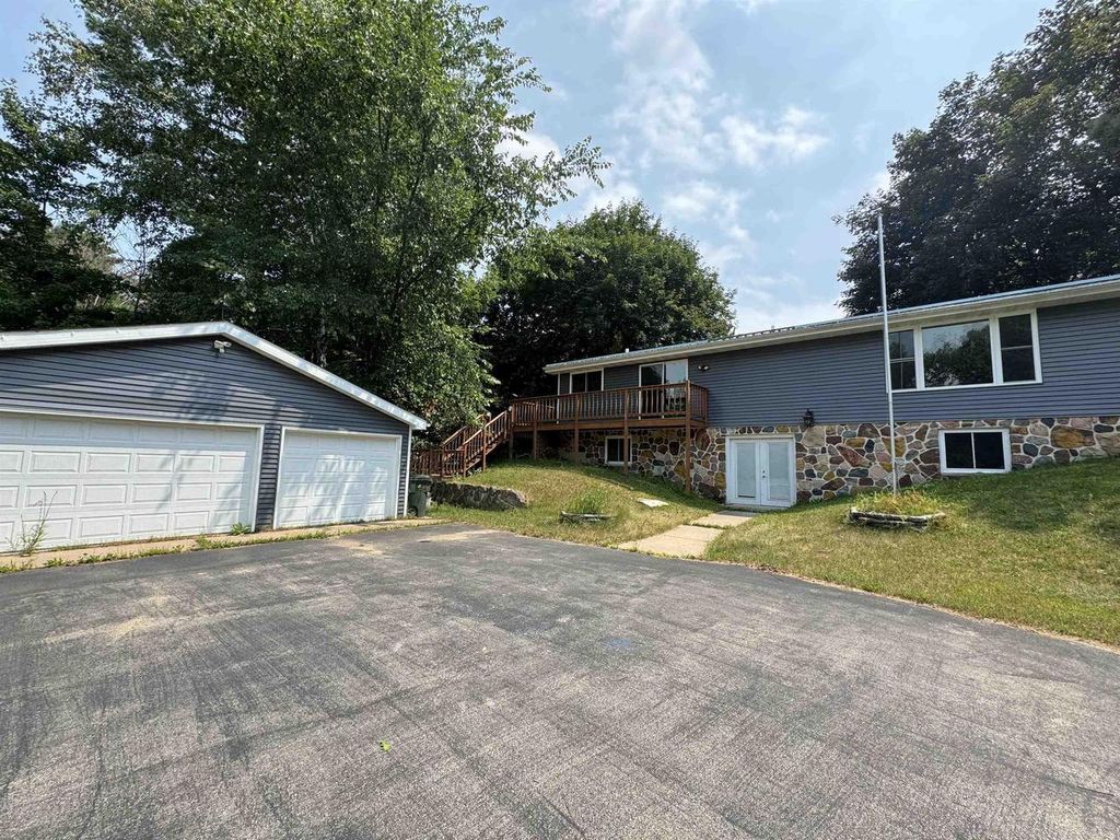 Photo of N2108 County Road K, Waupaca, WI 54981 (MLS # 50329926)
