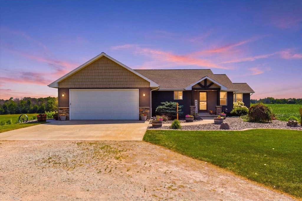 Photo of N3856 Birchwood ROAD, Kewaunee, WI 54216 (MLS # 50329646)