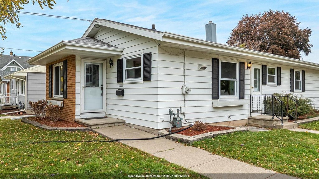 Photo of 1300 Evans STREET, Oshkosh, WI 54901 (MLS # 50334539)