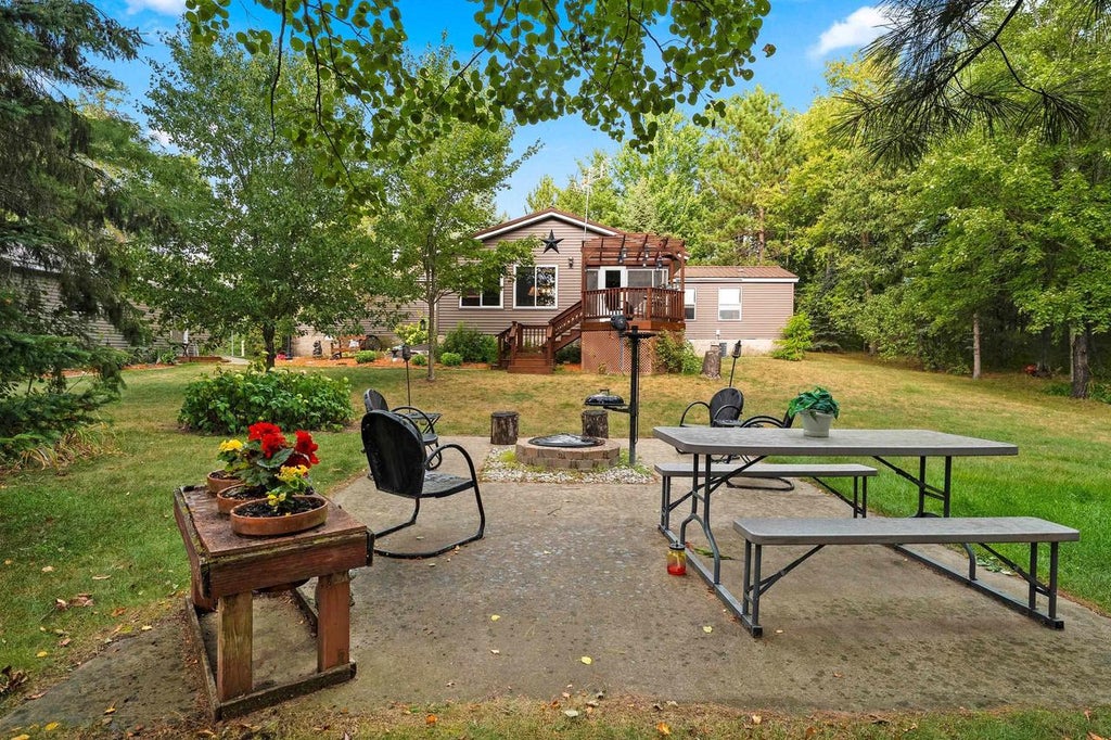 Photo of W11101 Sunset Valley ROAD, Crivitz, WI 54114 (MLS # 50331290)