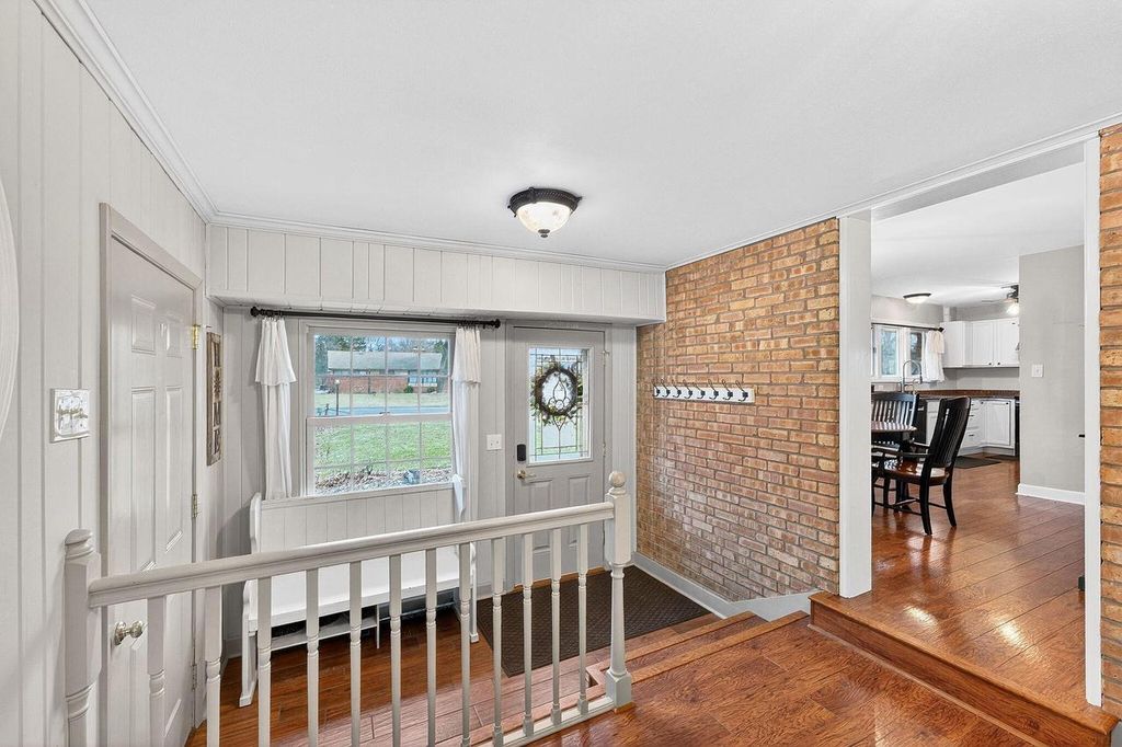 Photo of 1245 Simon DRIVE, Brookfield, WI 53005 (MLS # 1952584)