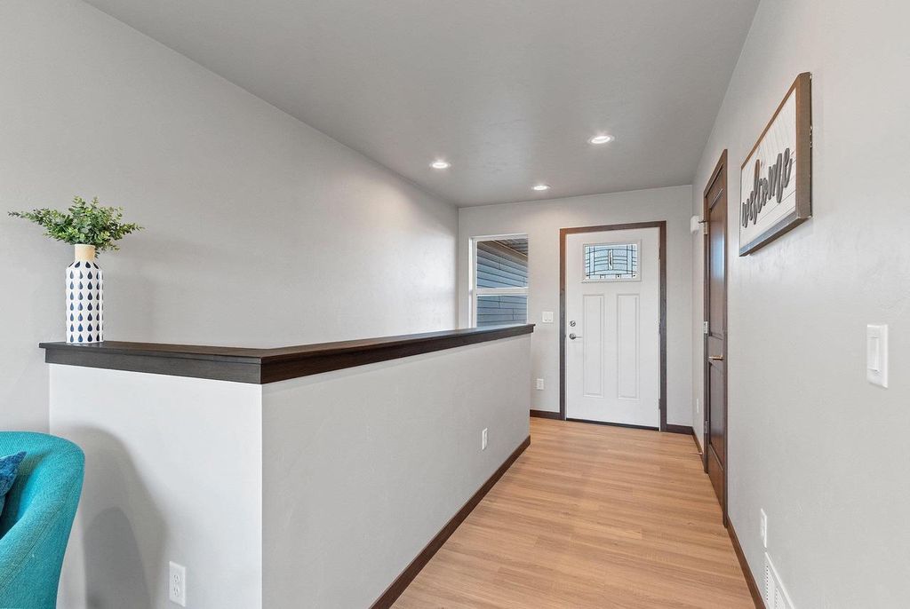 Photo of 1715 Sovereign WAY, Neenah, WI 54956 (MLS # 50318216)