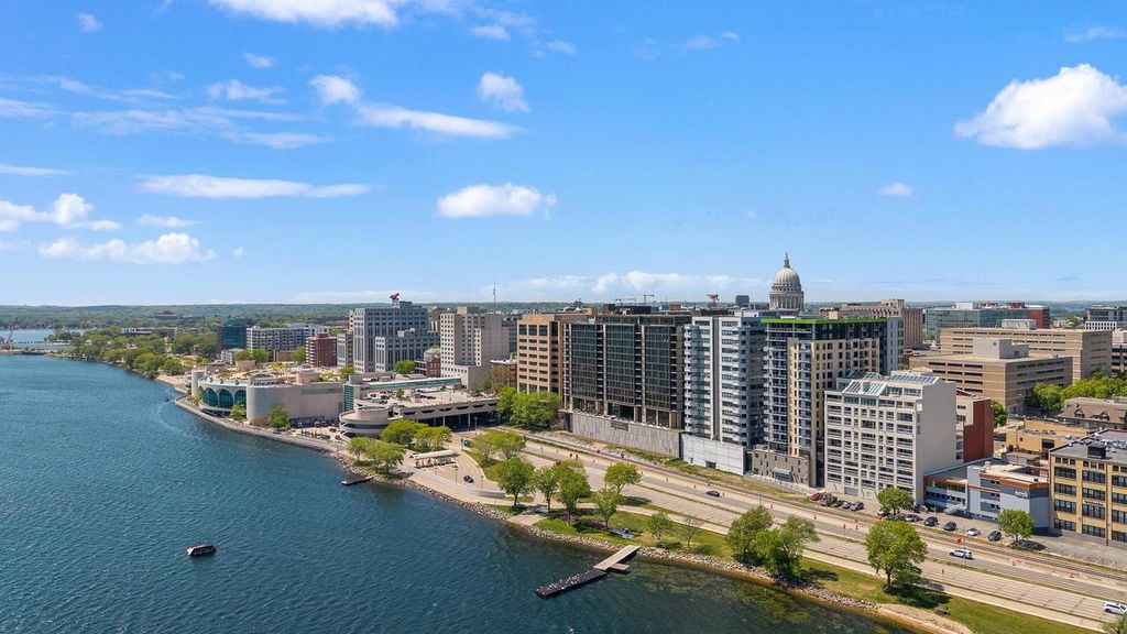 Photo of 155 E Wilson STREET #702, Madison, WI 53703 (MLS # 2023206)