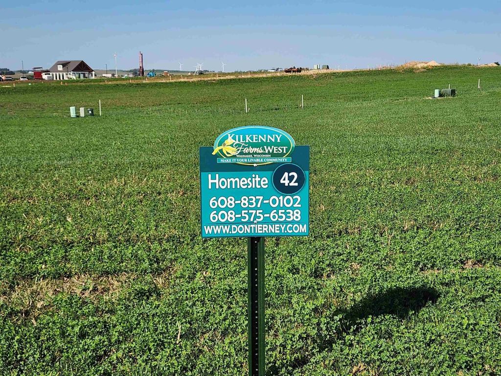 Photo of 1513 S Holiday DRIVE, Waunakee, WI 53597 (MLS # 2018519)