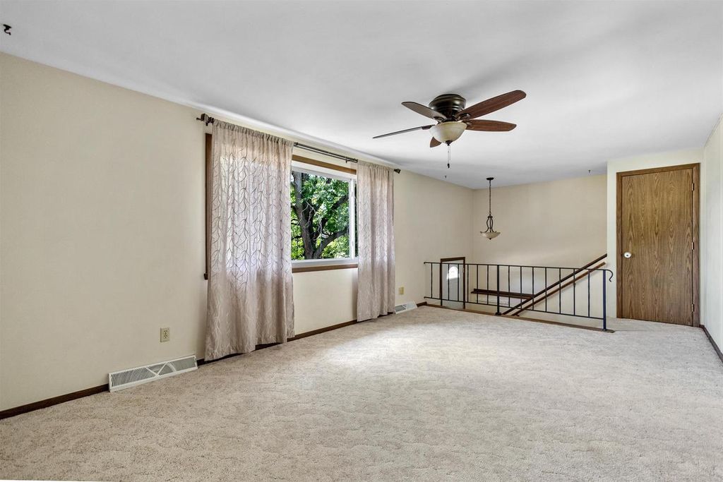 Photo of 980 Highridge COURT #Lt4, Hubertus, WI 53033 (MLS # 1940090)