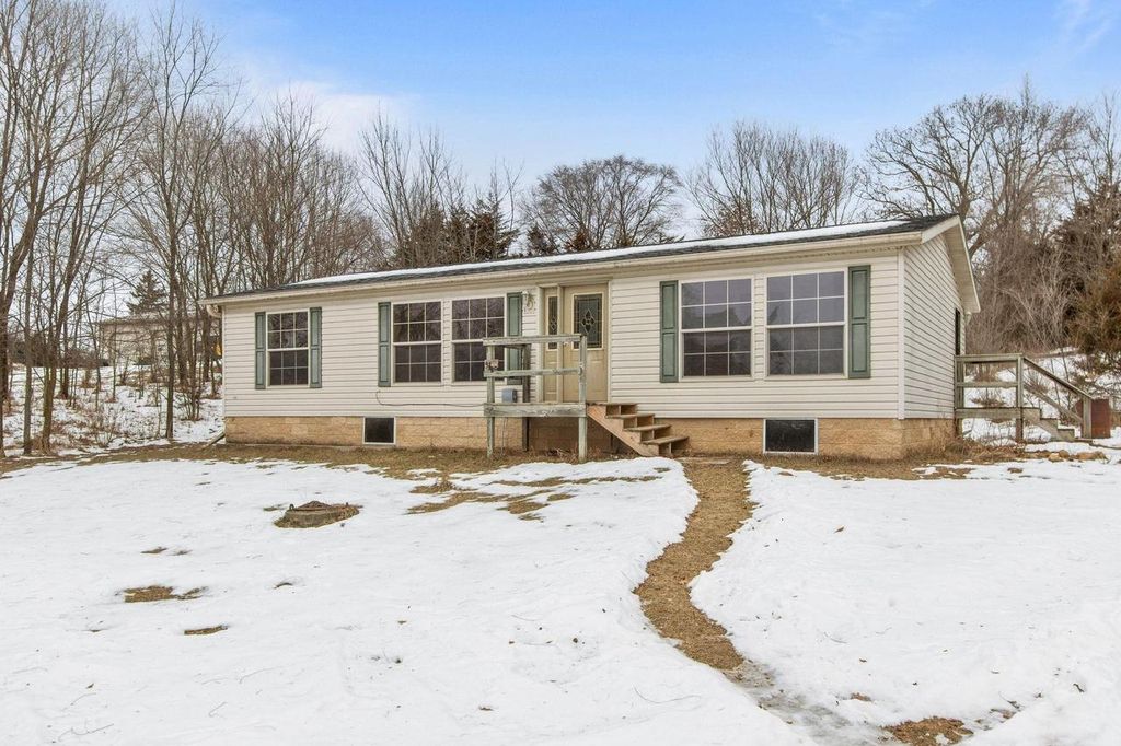 Photo of W5492 Bend ROAD, Princeton, WI 54968 (MLS # 50319397)