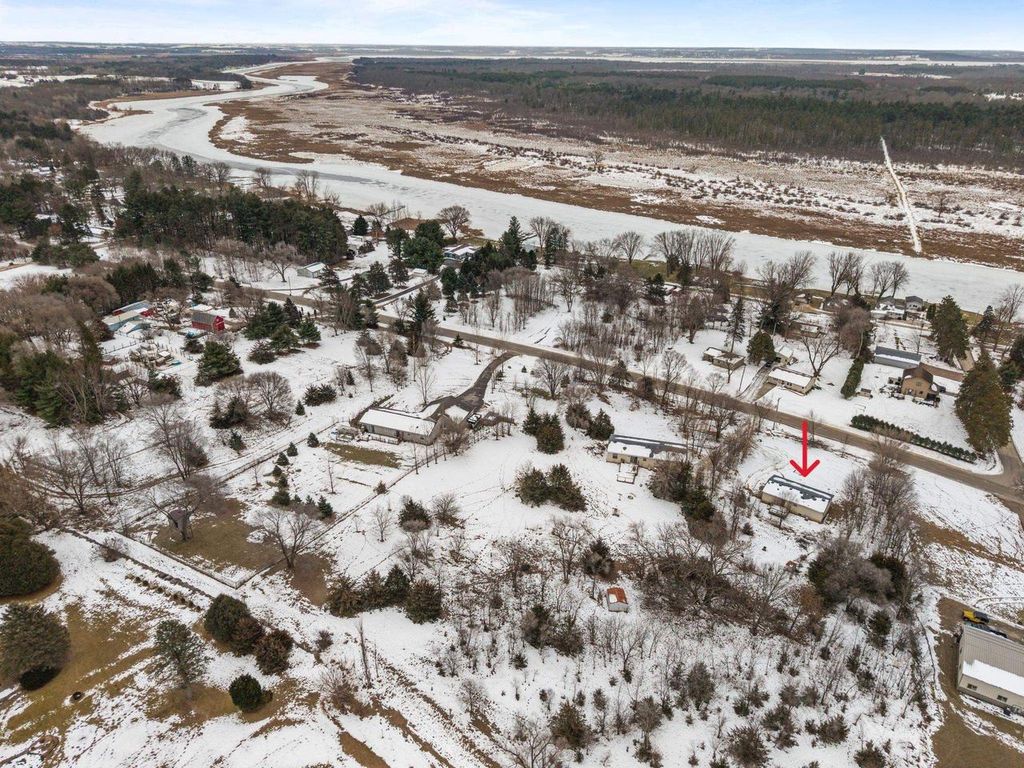 Photo of W5492 Bend ROAD, Princeton, WI 54968 (MLS # 50319397)