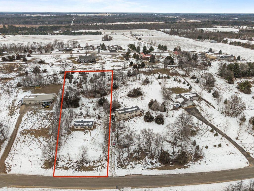 Photo of W5492 Bend ROAD, Princeton, WI 54968 (MLS # 50319397)