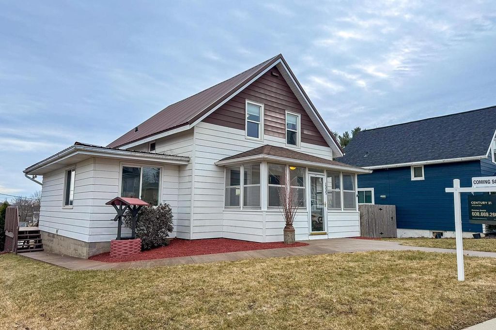 Photo of 1035 Nachreiner AVENUE, Plain, WI 53577 (MLS # 2016014)