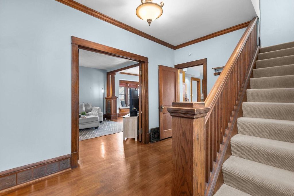 Photo of 913 N Harriman STREET, Appleton, WI 54911 (MLS # 50321624)