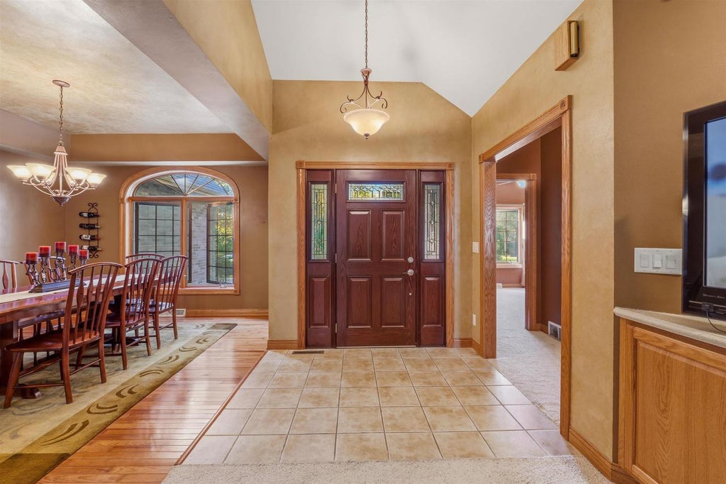 Photo of N8026 Oak Ridge DRIVE, Beaver Dam, WI 53916 (MLS # 2033426)