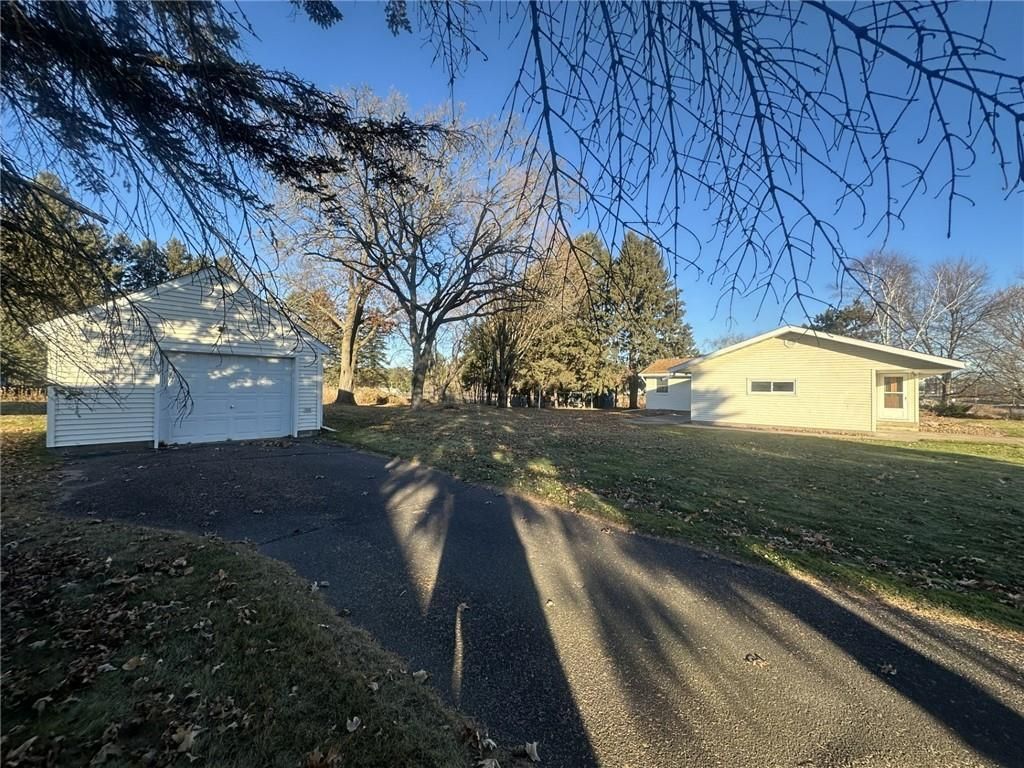 Photo of 3230 Preston ROAD, Eau Claire, WI 54703 (MLS # 1597178)