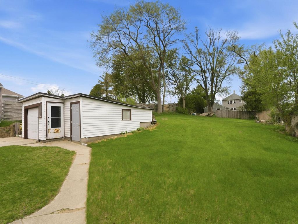 Photo of 1012 Manila STREET, Manitowoc, WI 54220 (MLS # 1963732)