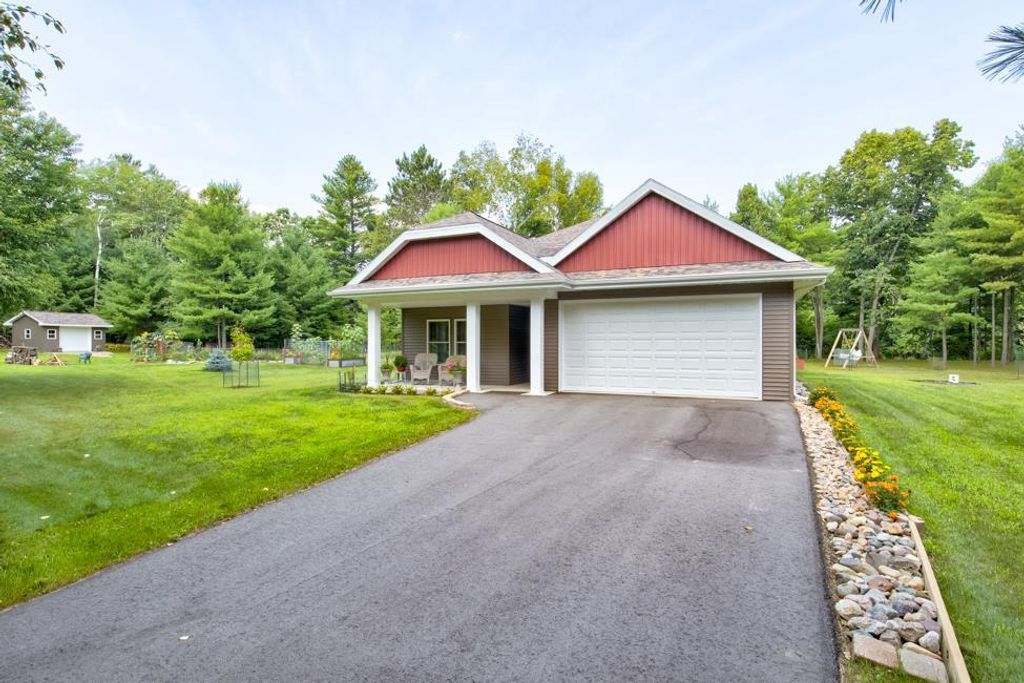 Photo of N7445 Dutch Rush, Crivitz, WI 54114 (MLS # 50320614)