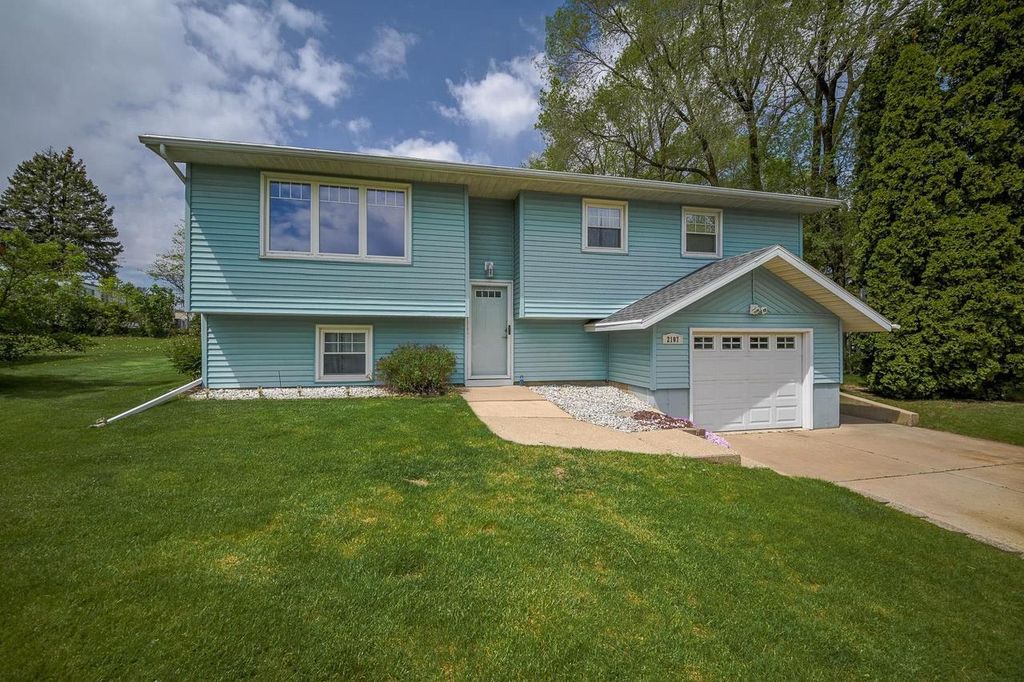 Photo of 2107 4th AVENUE, Monroe, WI 53566 (MLS # 2023042)