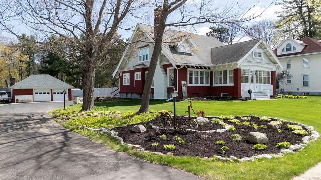 Photo of 114 Yawkey AVENUE, Rothschild, WI 54474 (MLS # 22601969)