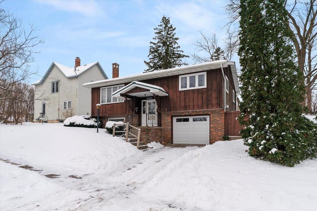 Photo of 215 W South STREET, Viroqua, WI 54665 (MLS # 2013591)