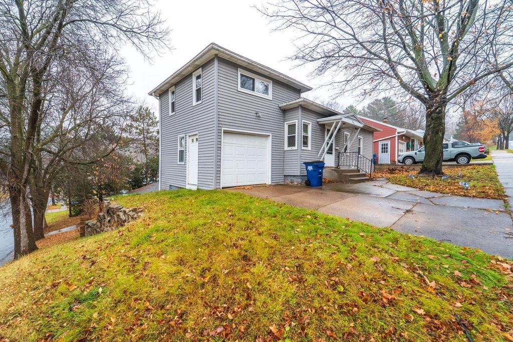 Photo of 802 Nina AVENUE, Wausau, WI 54403 (MLS # 22505607)