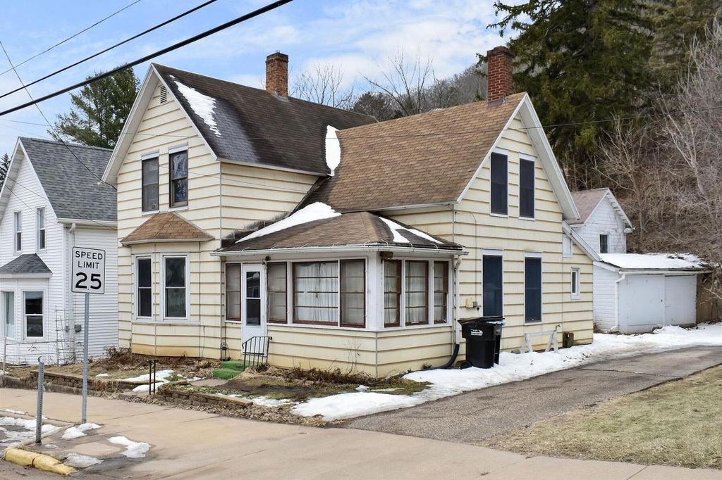 Photo of 247 North STREET, Fountain City, WI 54629 (MLS # 1950279)