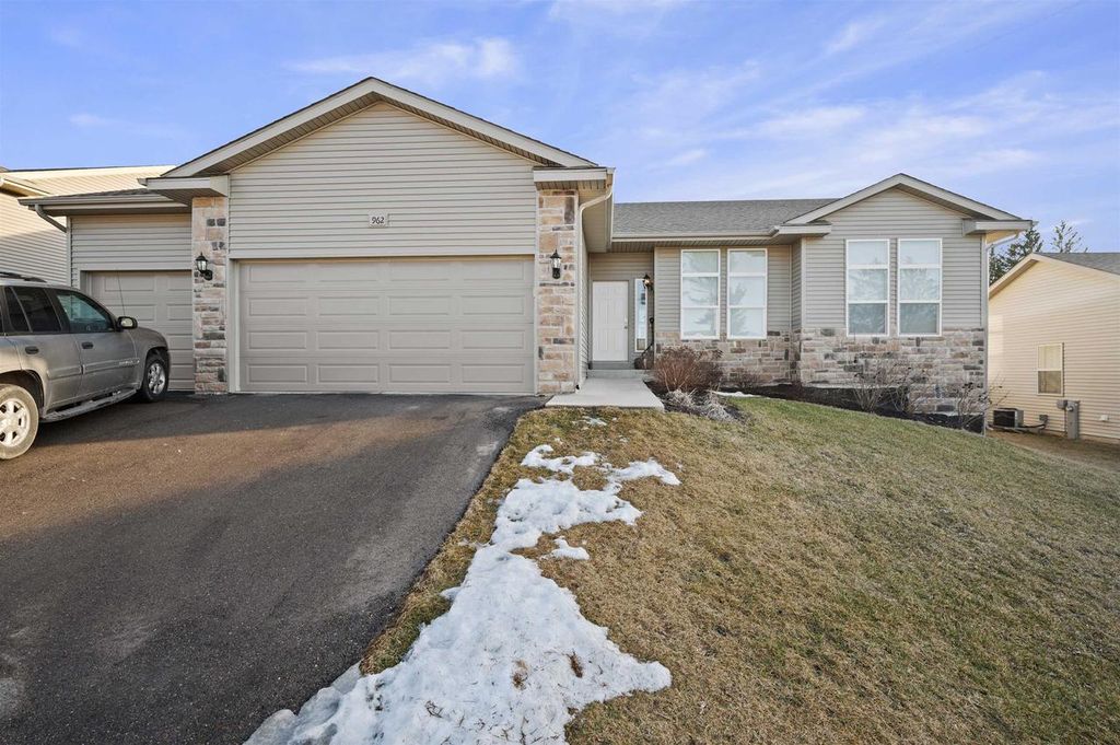 Photo of 962 Margarets WAY, Belleville, WI 53508 (MLS # 2017556)