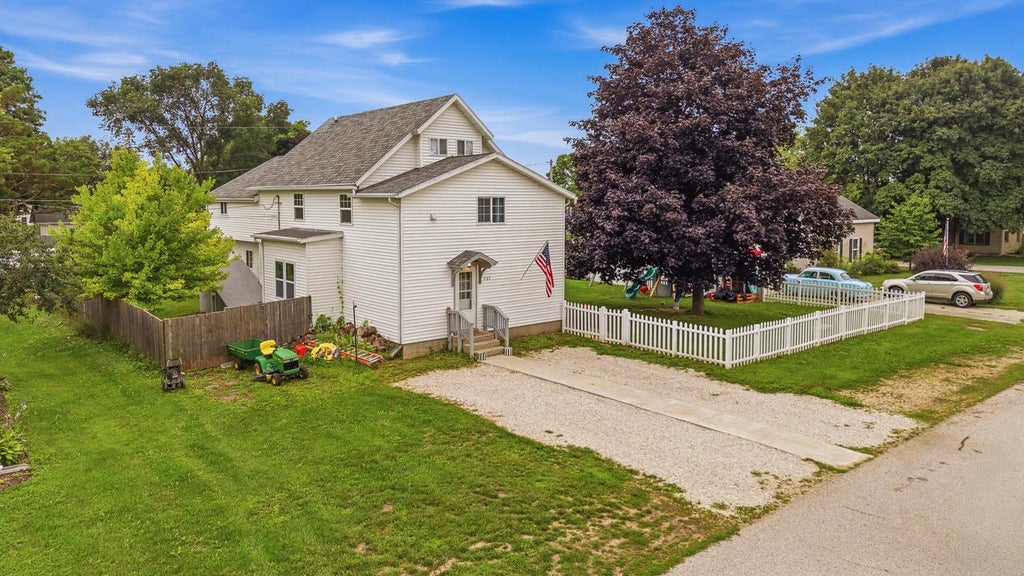 Photo of 717 W 3rd STREET, Waldo, WI 53093 (MLS # 1977237)