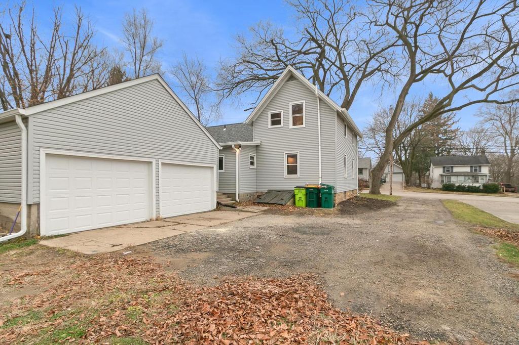 Photo of 610 E Fulton STREET, Edgerton, WI 53534 (MLS # 2012744)