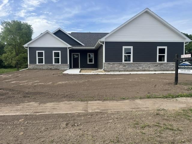 Photo of 190 Deerrun DRIVE, Fall River, WI 53932 (MLS # 2029621)