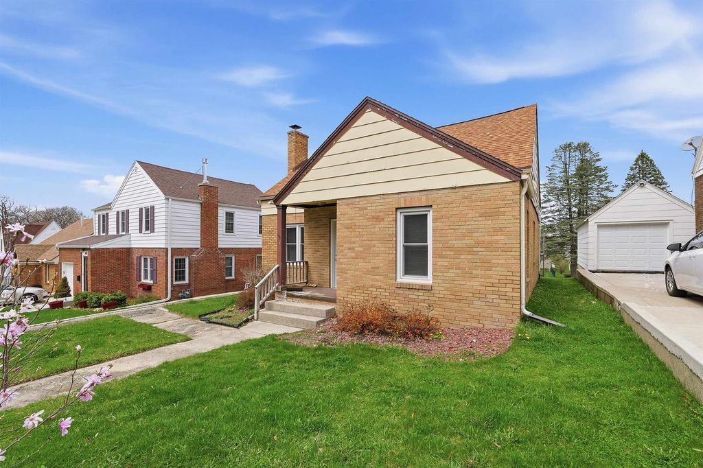 Photo of 612 W Mackie STREET, Beaver Dam, WI 53916 (MLS # 2020903)