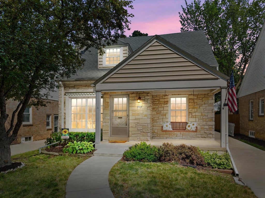 Photo of 2534 N 67th STREET, Wauwatosa, WI 53213 (MLS # 1972948)