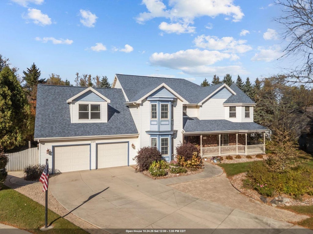Photo of 808 E Mayfield DRIVE, Appleton, WI 54911 (MLS # 50334696)