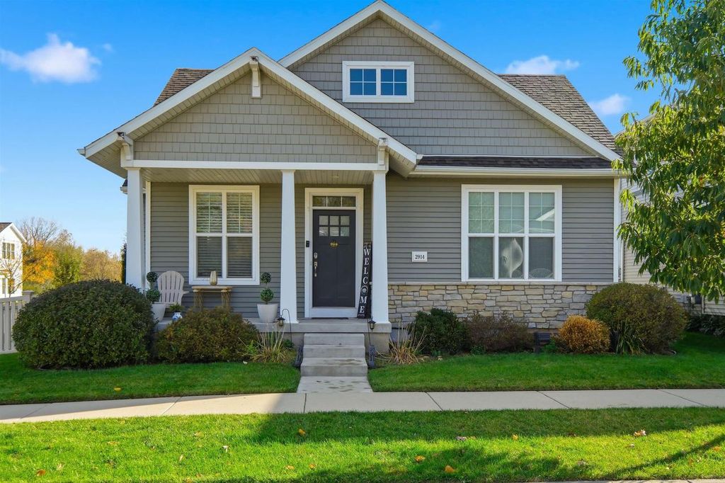 Photo of 2914 Bulwer LANE, Fitchburg, WI 53593 (MLS # 2016641)