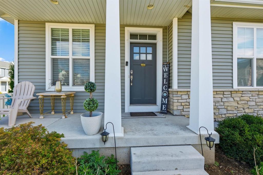 Photo of 2914 Bulwer LANE, Fitchburg, WI 53593 (MLS # 2016641)