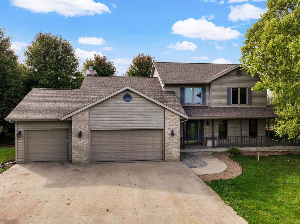 Photo of 6707 Twin Lane ROAD, Sun Prairie, WI 53590 (MLS # 2009323)