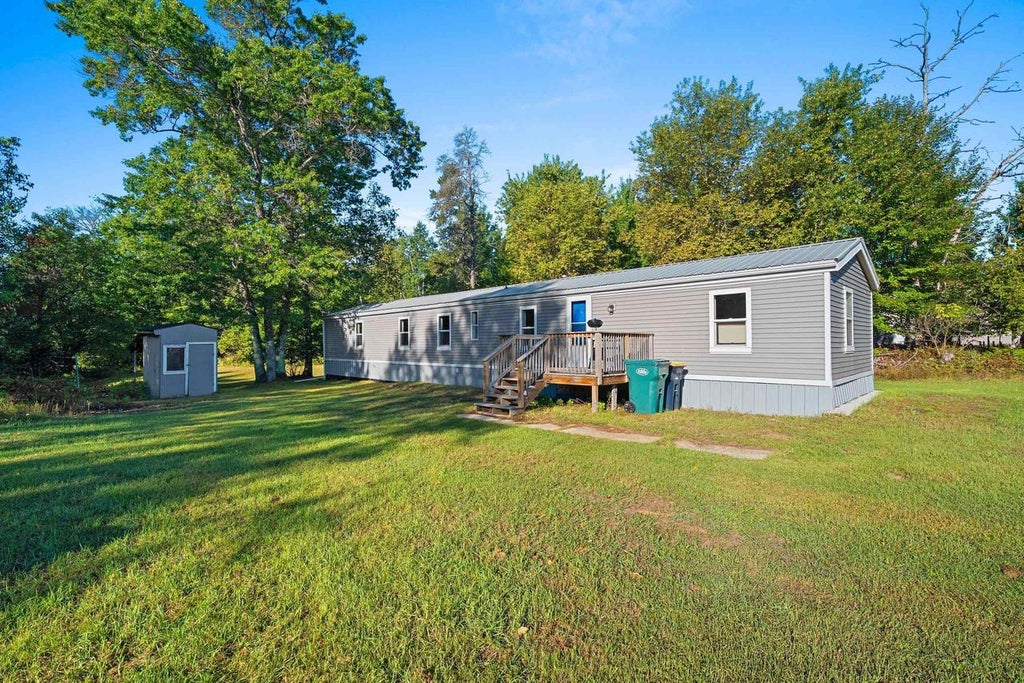 Photo of 1965 US Hwy 2, Florence, WI 54121 (MLS # 50332414)