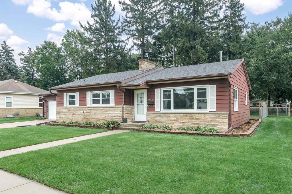 Photo of 1320 Bennett STREET, Janesville, WI 53545 (MLS # 2033854)