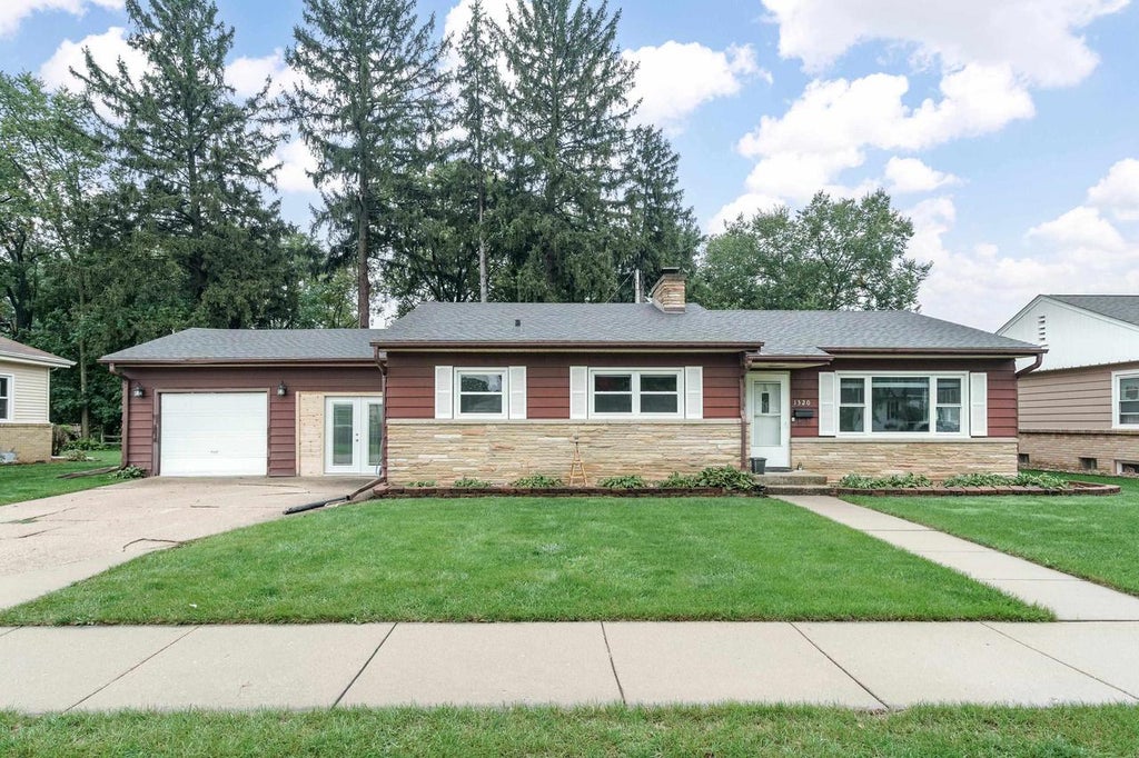 Photo of 1320 Bennett STREET, Janesville, WI 53545 (MLS # 2033854)