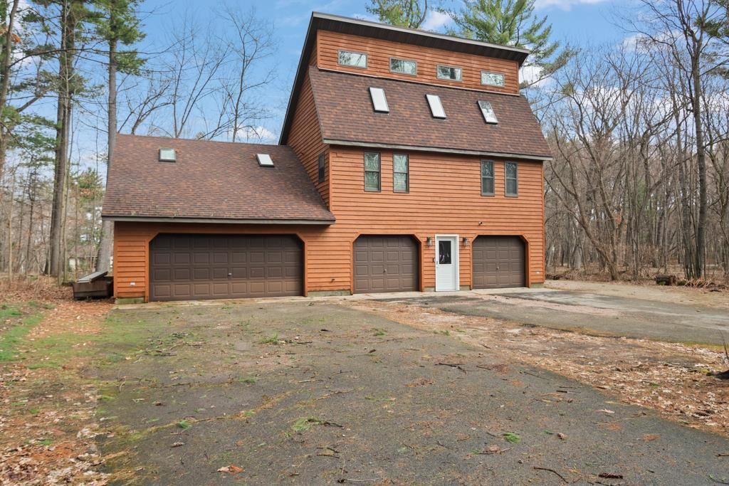 Photo of 2268 E Maple LANE, Waupaca, WI 54981 (MLS # 50323878)