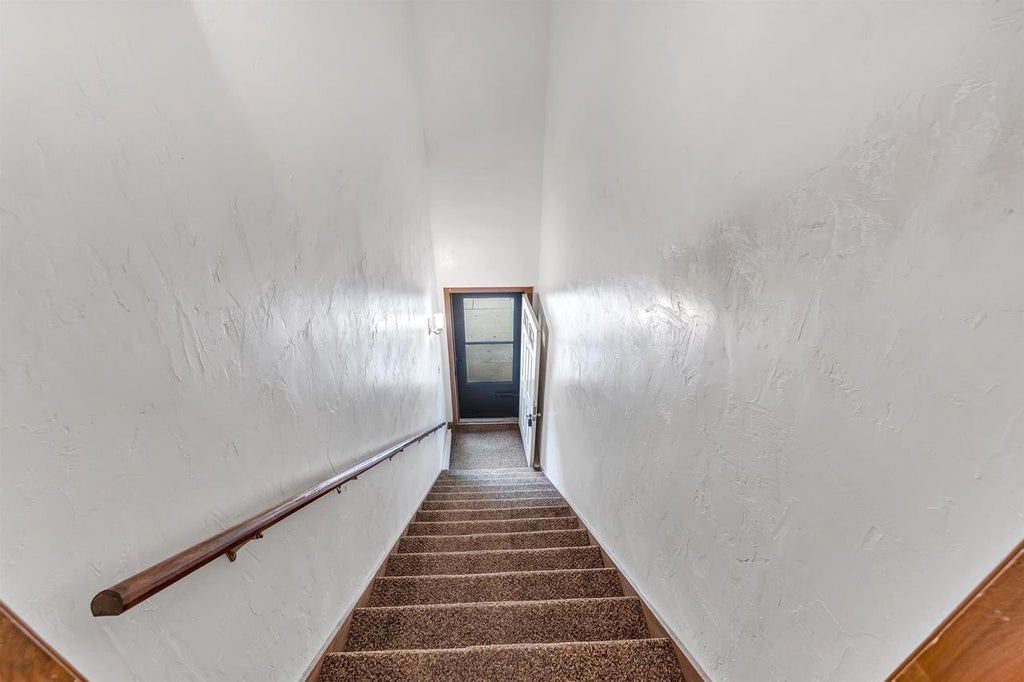 Photo of 1045 Marvelle LANE #B1, Green Bay, WI 54304 (MLS # 50330811)