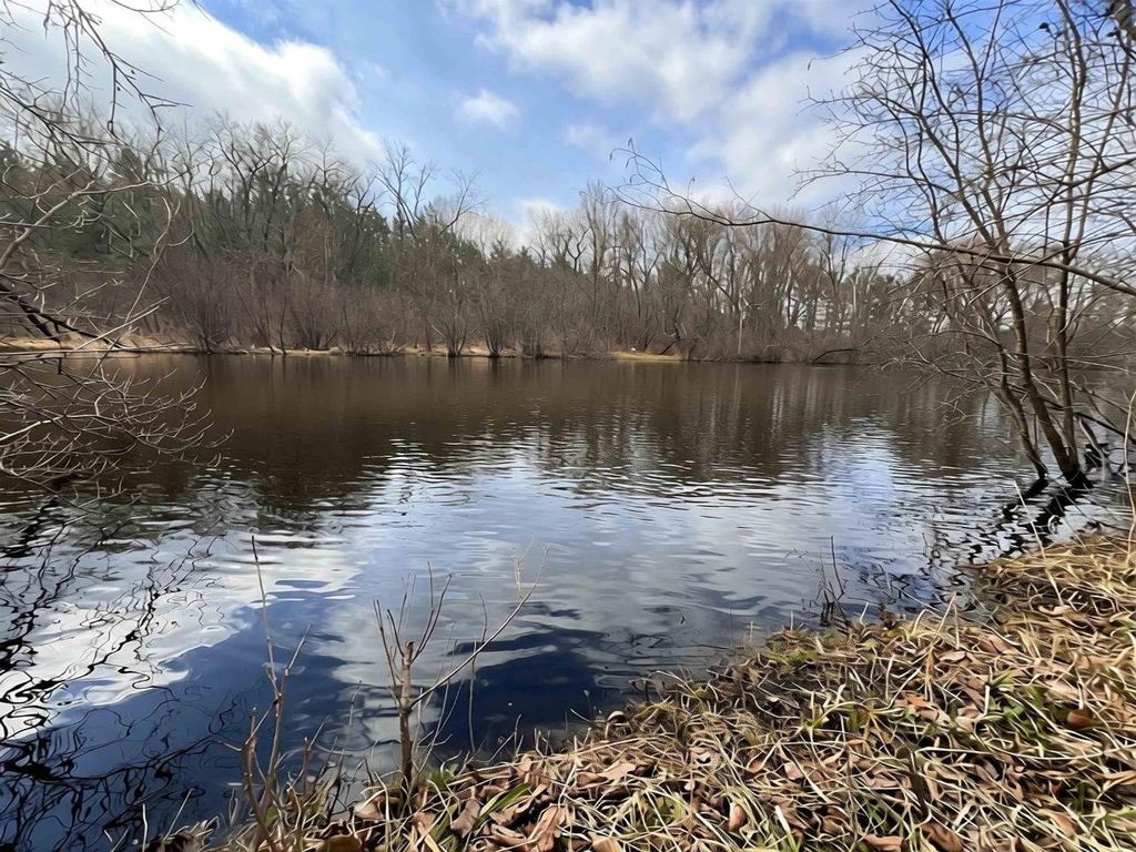 Photo of N3820 Manney COURT, Waupaca, WI 54981 (MLS # 22601430)