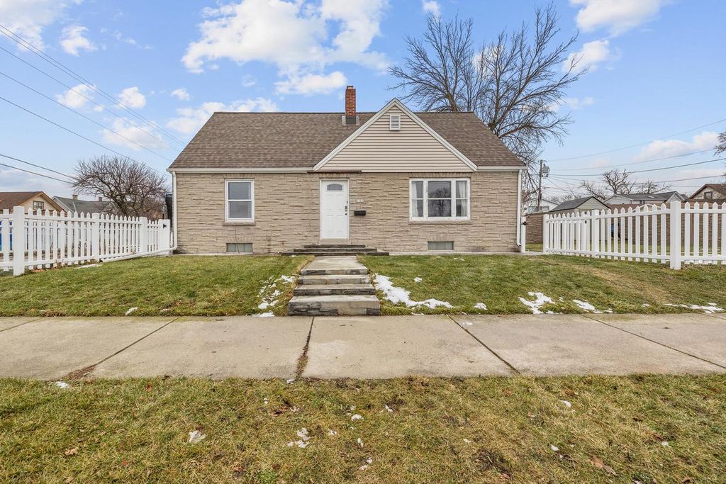 Photo of 1723 N 17th STREET, Sheboygan, WI 53081 (MLS # 1946739)