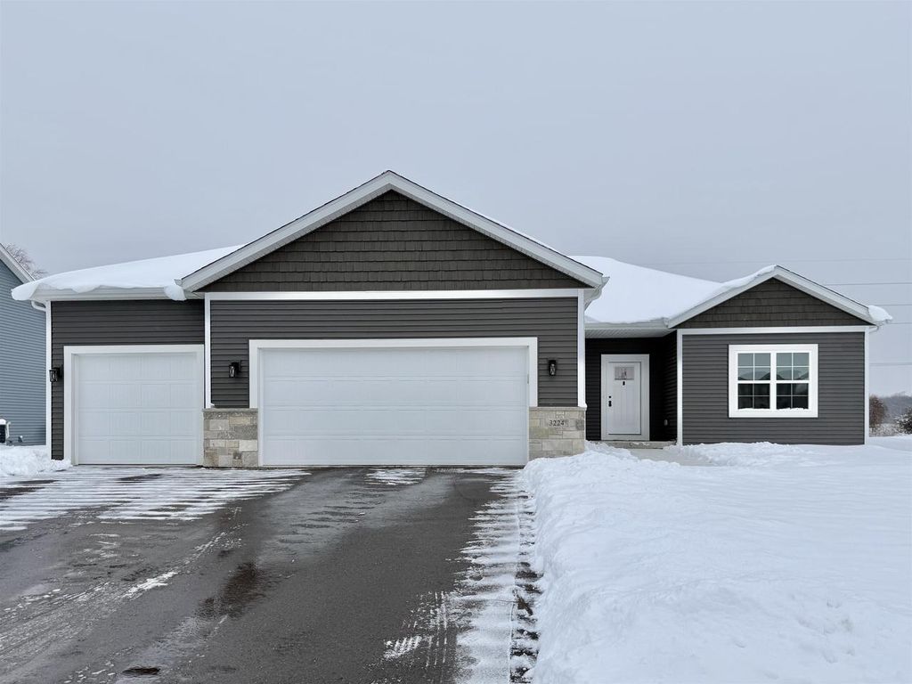 Photo of 3224 S Bartells DRIVE, Beloit, WI 53511 (MLS # 2013313)