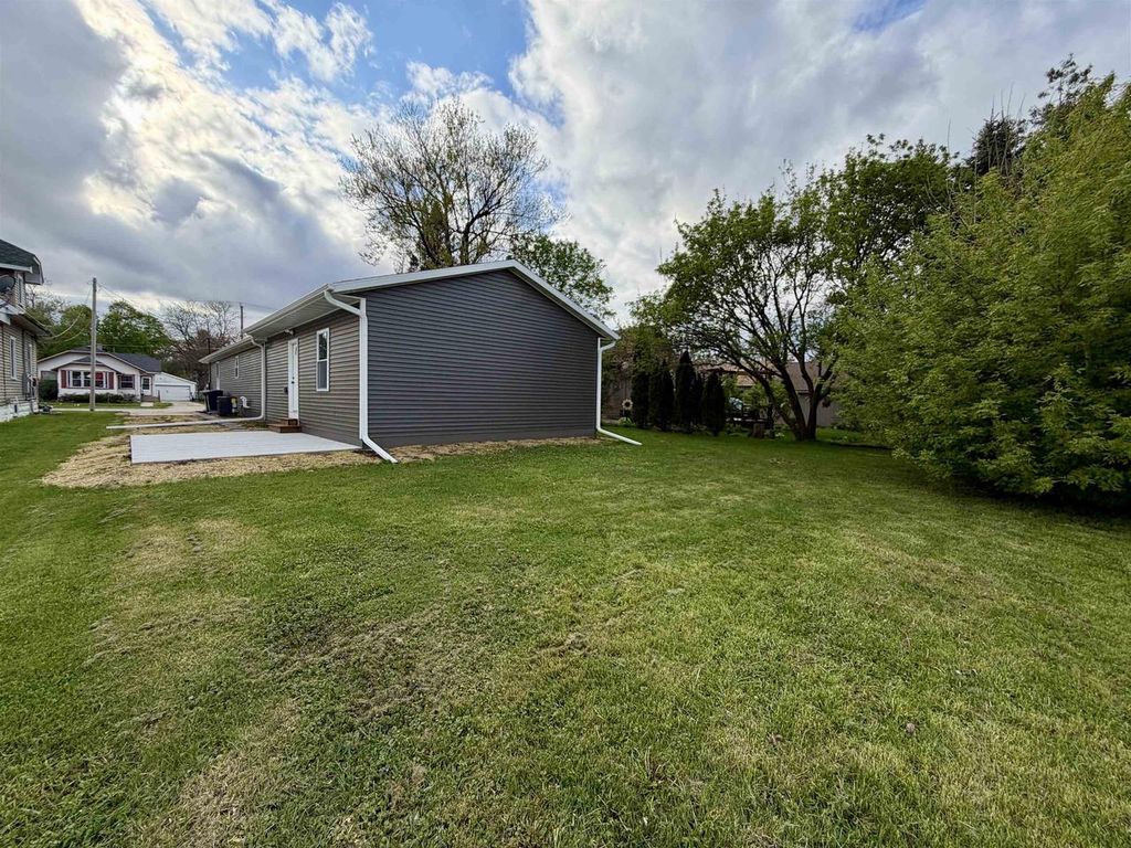 Photo of 145 S Randall AVENUE, Janesville, WI 53545 (MLS # 2022030)