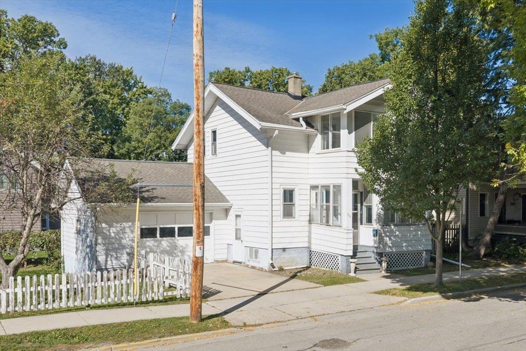 Photo of 518 Wingra STREET, Madison, WI 53715 (MLS # 2032763)
