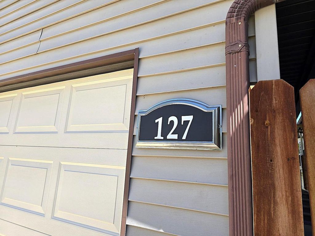 Photo of 127 Falling Creek CIRCLE, Janesville, WI 53548 (MLS # 2023060)