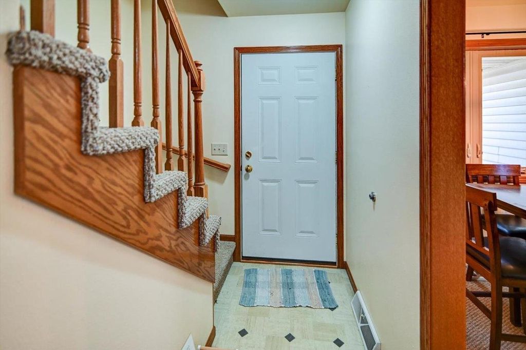 Photo of 1121-1123 Union ROAD, Oregon, WI 53575 (MLS # 2014168)