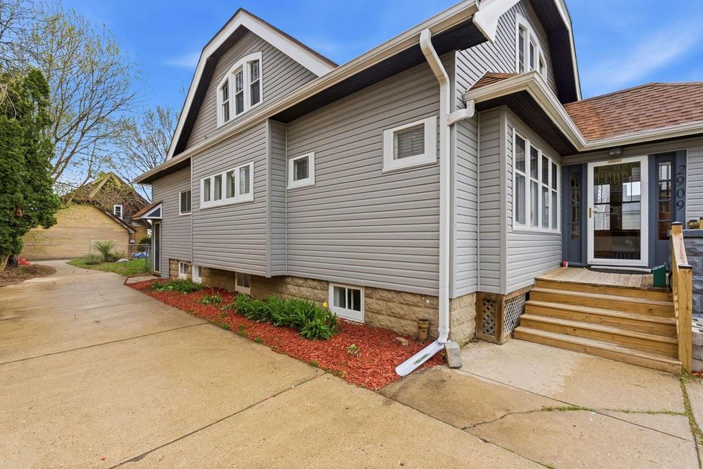 Photo of 2909 N 55th STREET, Milwaukee, WI 53210 (MLS # 1958969)