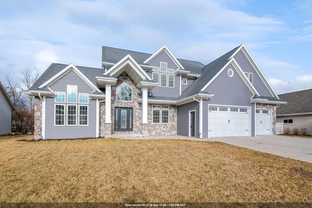 Photo of 657 Black Earth DRIVE, De Pere, WI 54115 (MLS # 50321350)