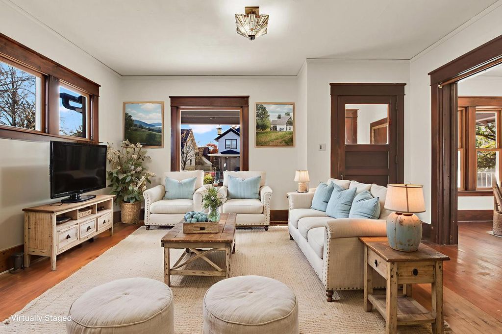 Photo of 426 Park AVENUE, Sheboygan, WI 53081 (MLS # 1943467)